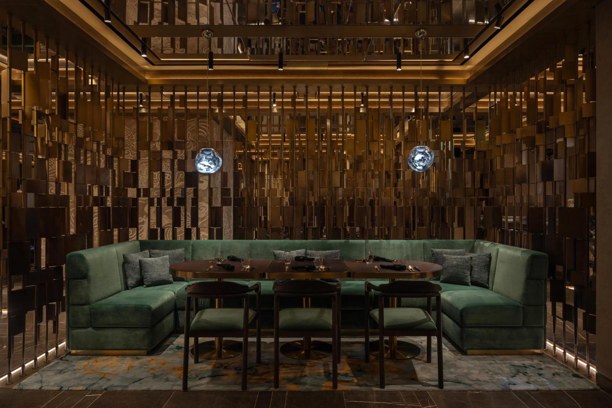 Отель So/ Uptown Дубай Экстерьер фото Interior of the restaurant